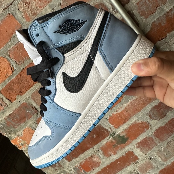 Jordan 1 Retro OG High University Blue - Picture 10 of 16